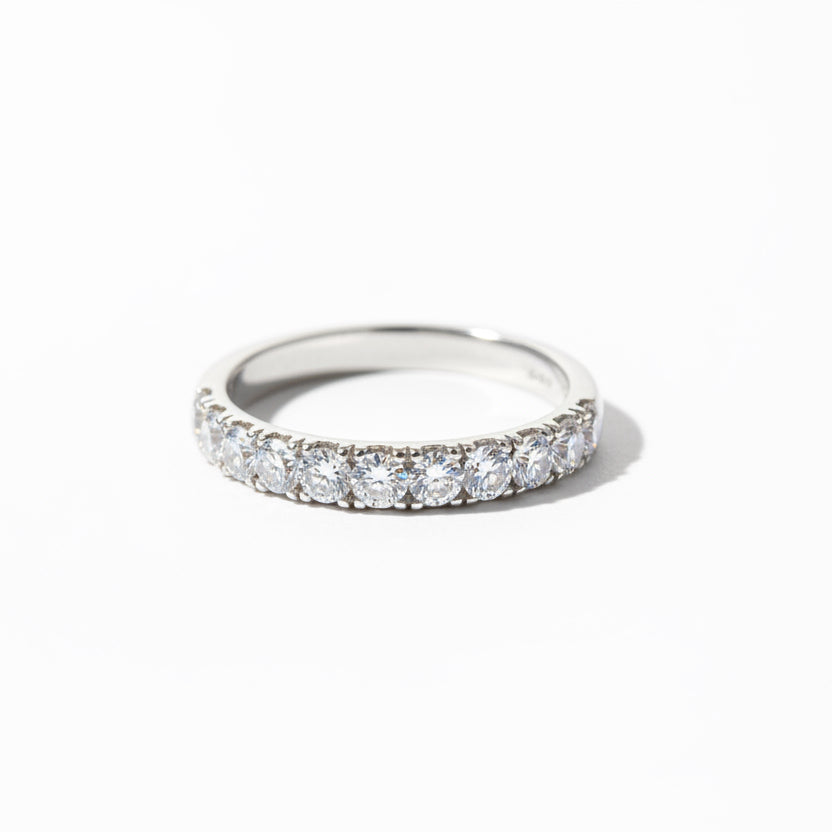 Bague Argentée Pavée de Pierres